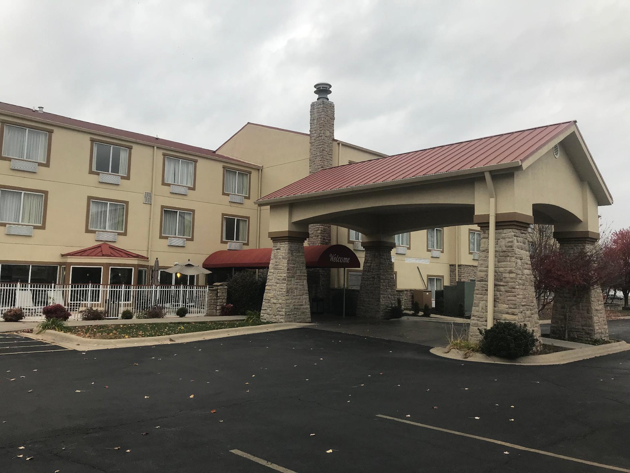 Baymont By Wyndham Springfield I-44 Hotell Exteriör bild